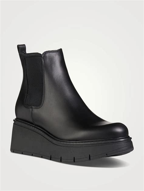 Leather Wedge Chelsea Boots in Loch 